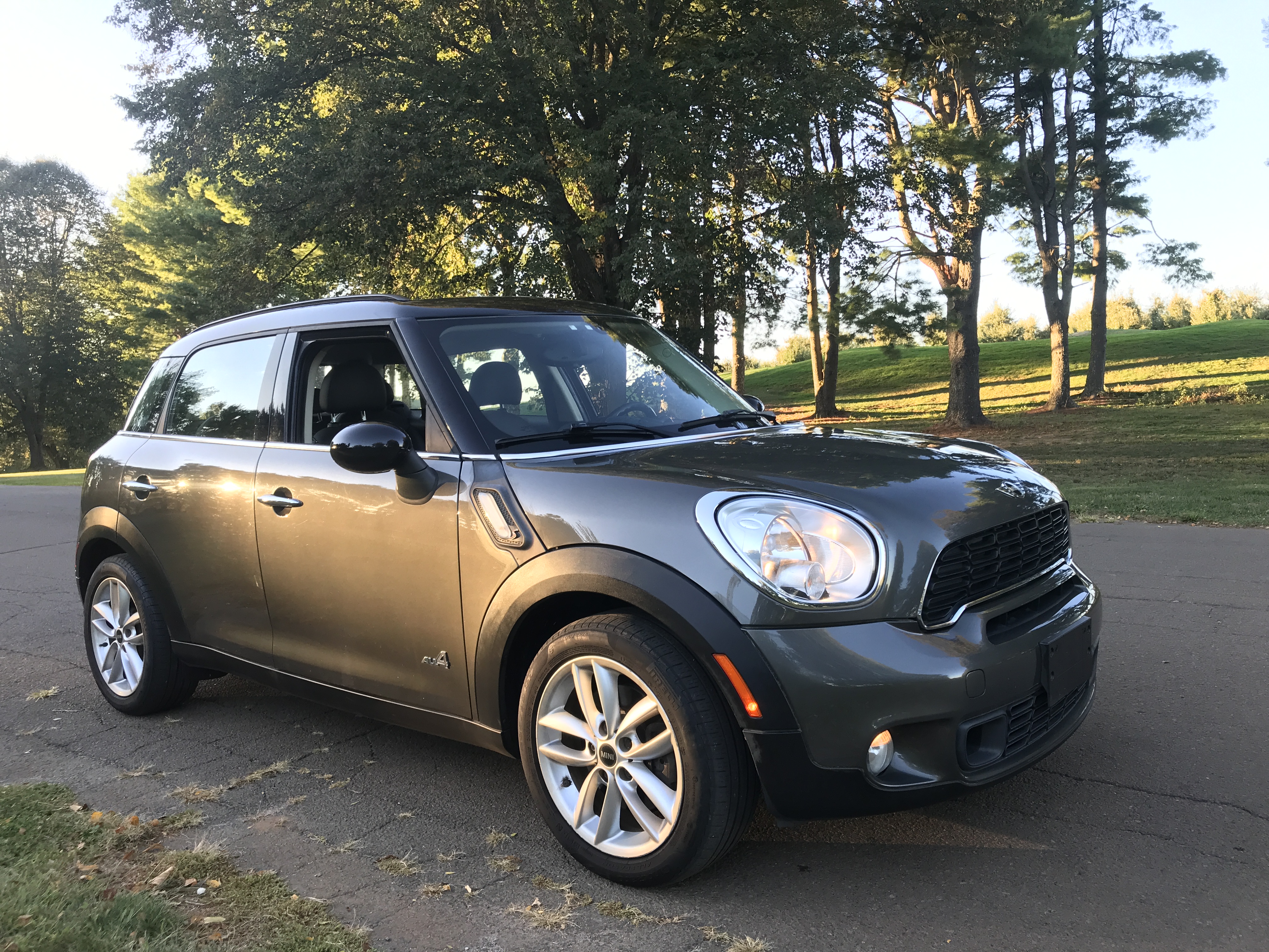 2014 MINI COOPER Countryman S AWD 4D hero