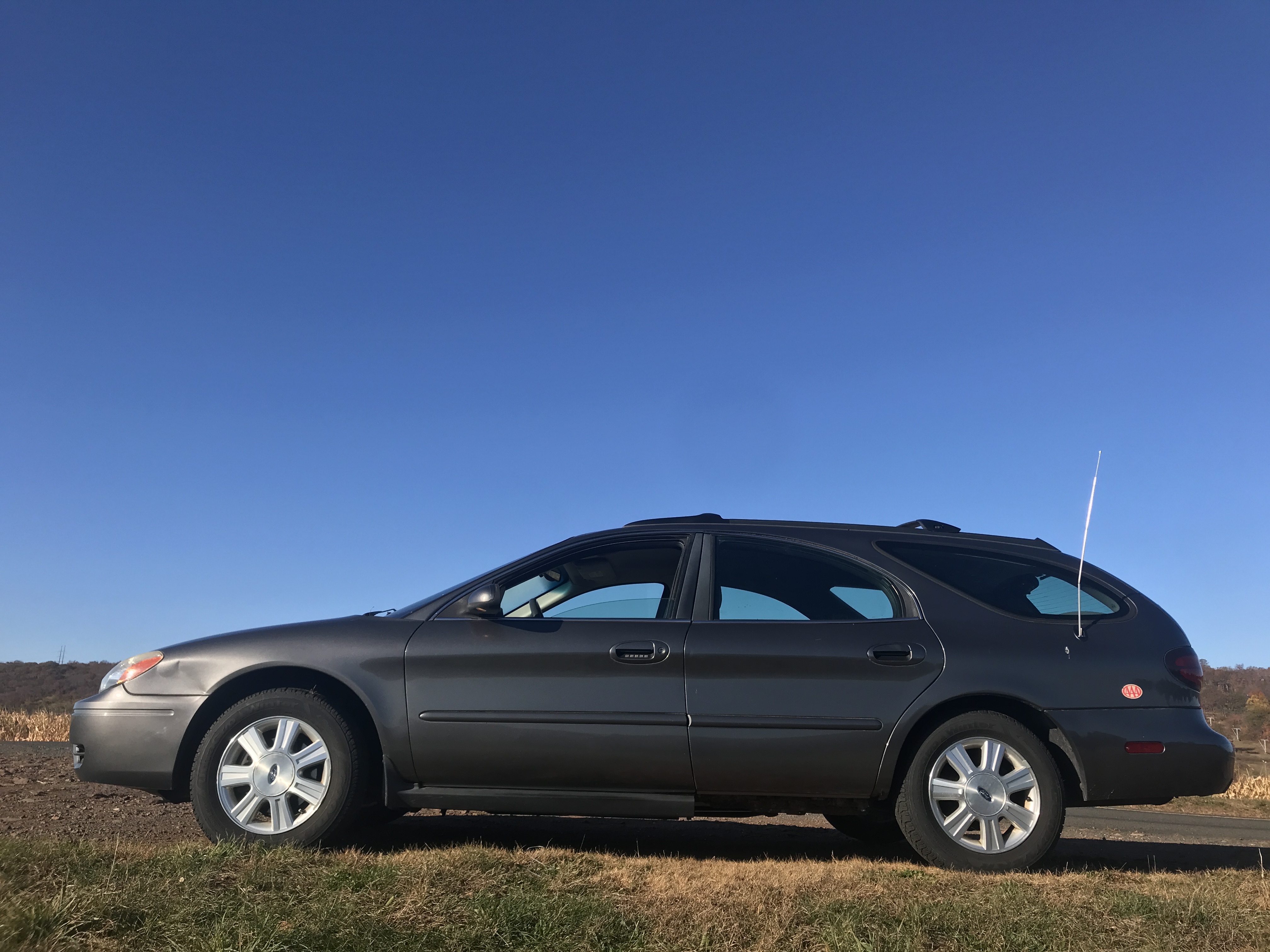 2005 Ford Taurus S Comfort Wagon — photo 26