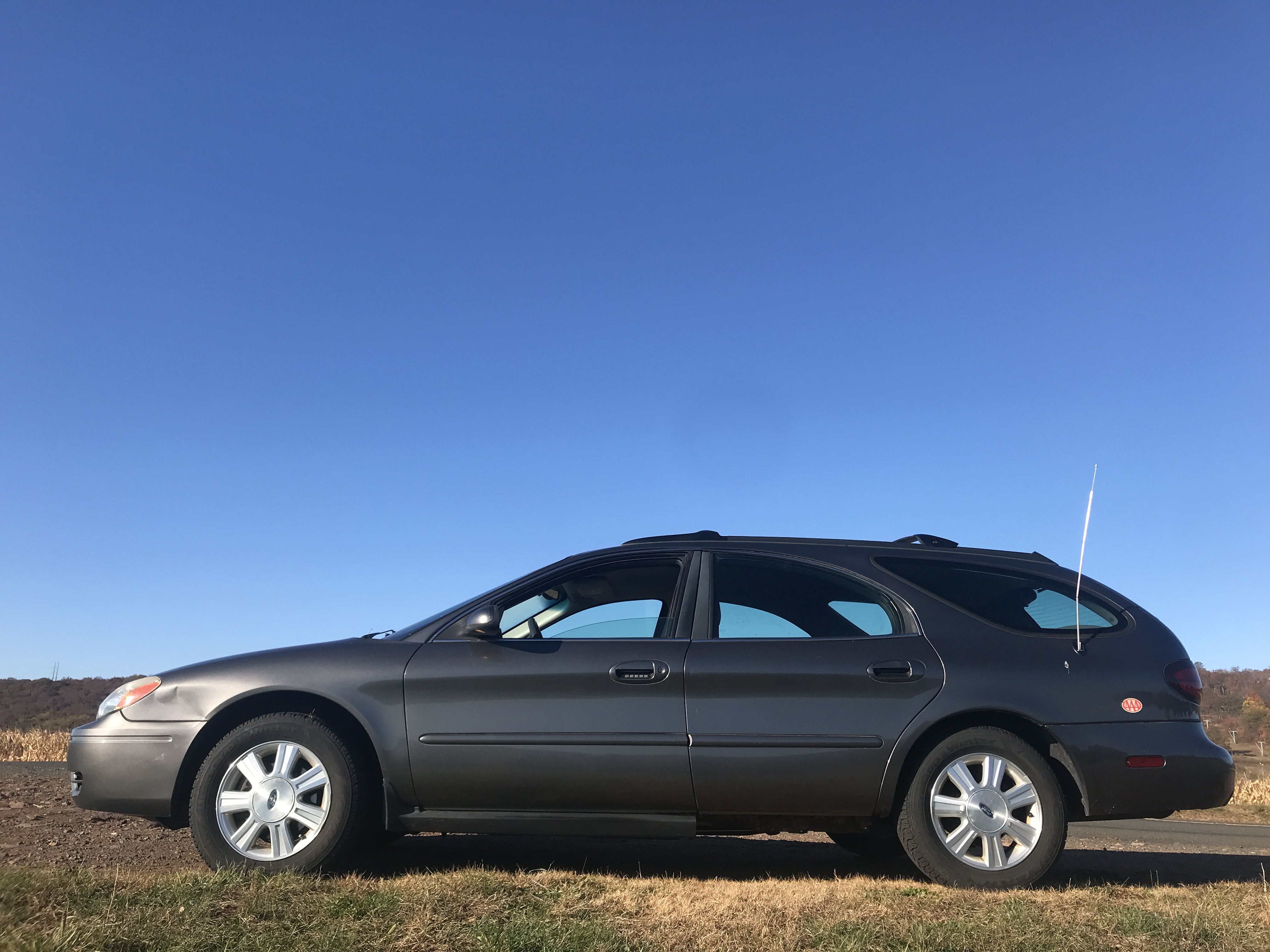 2005 Ford Taurus S Comfort Wagon — photo 27