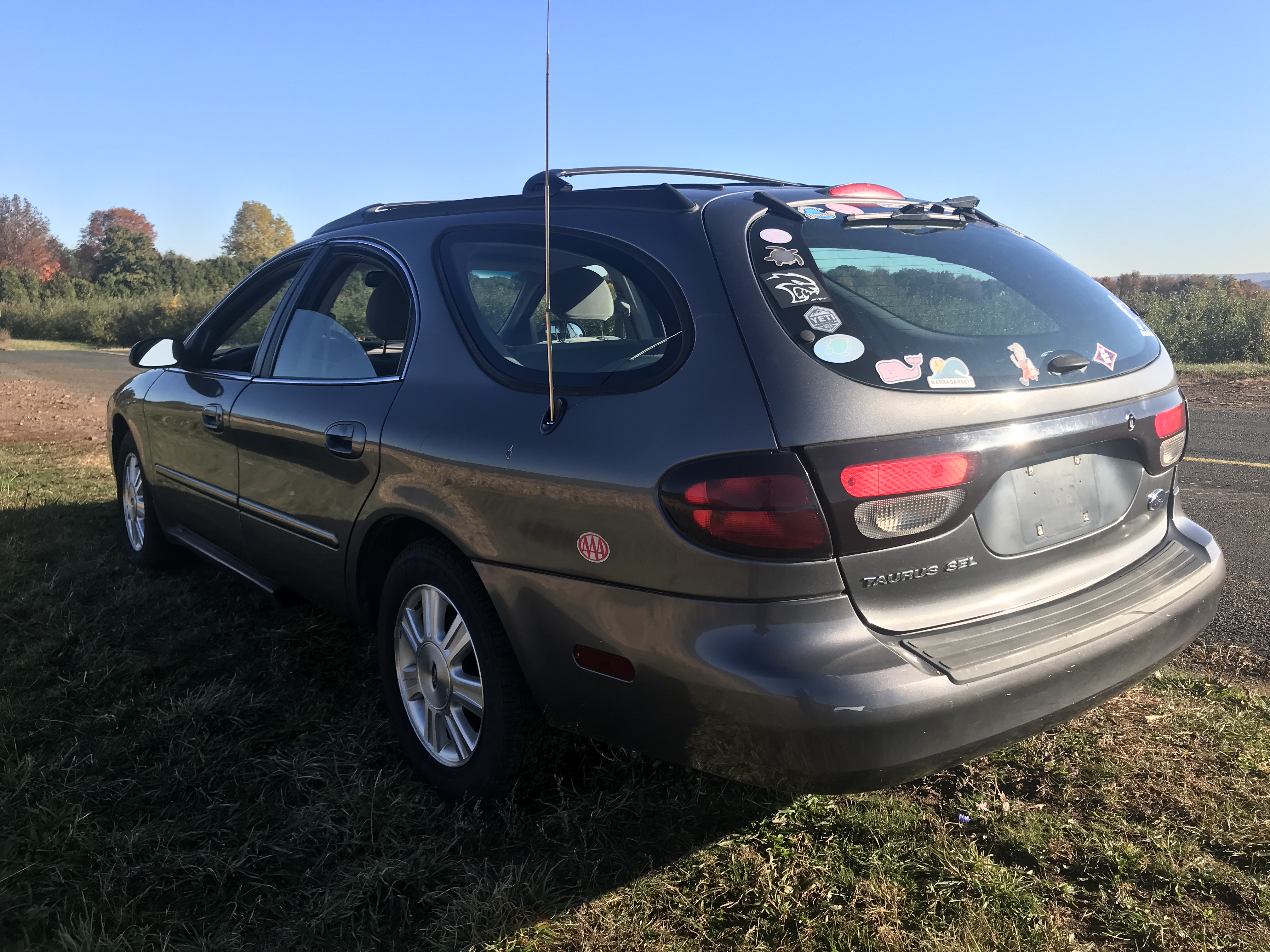 2005 Ford Taurus S Comfort Wagon — photo 93