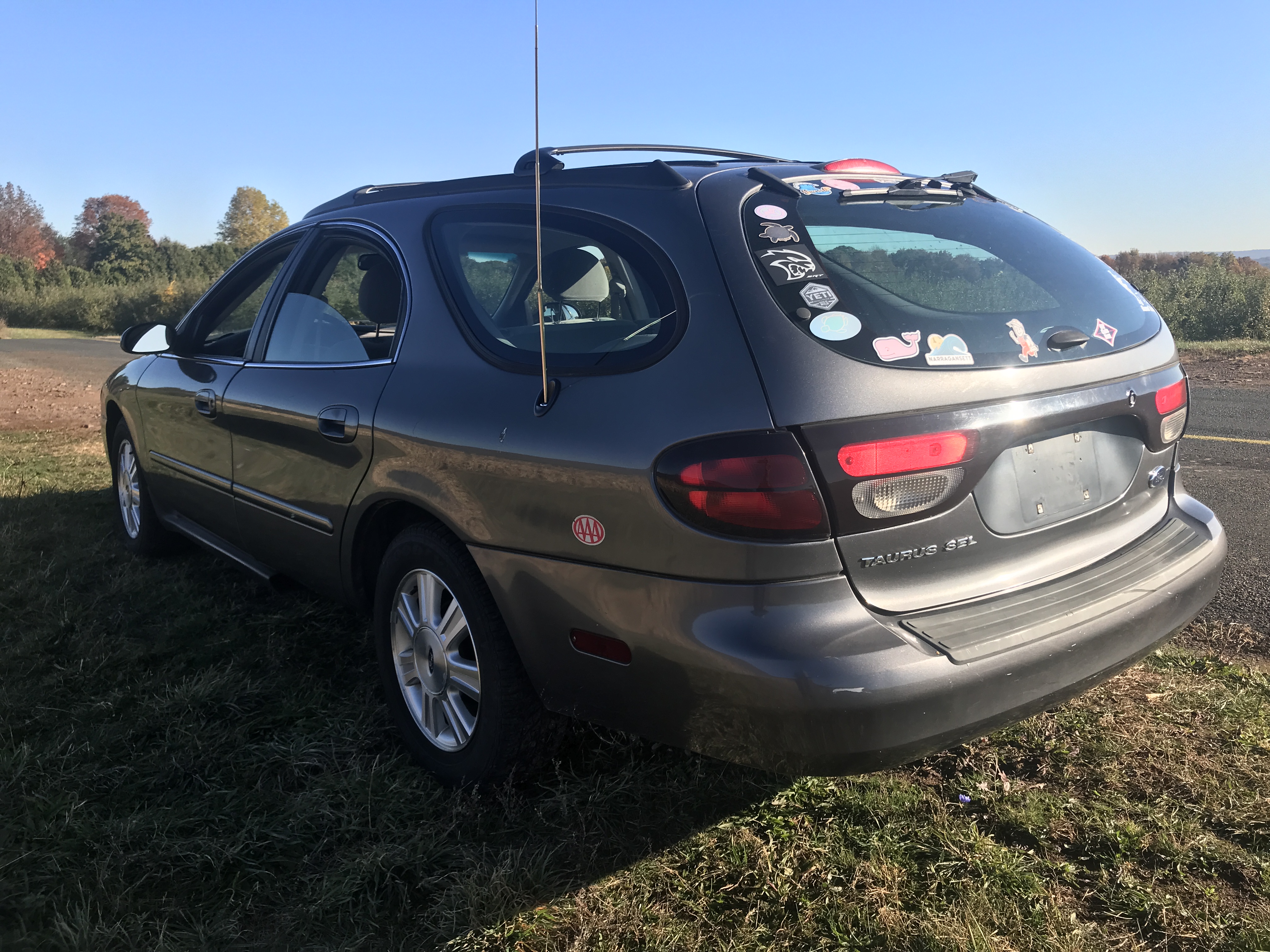 2005 Ford Taurus S Comfort Wagon — photo 94