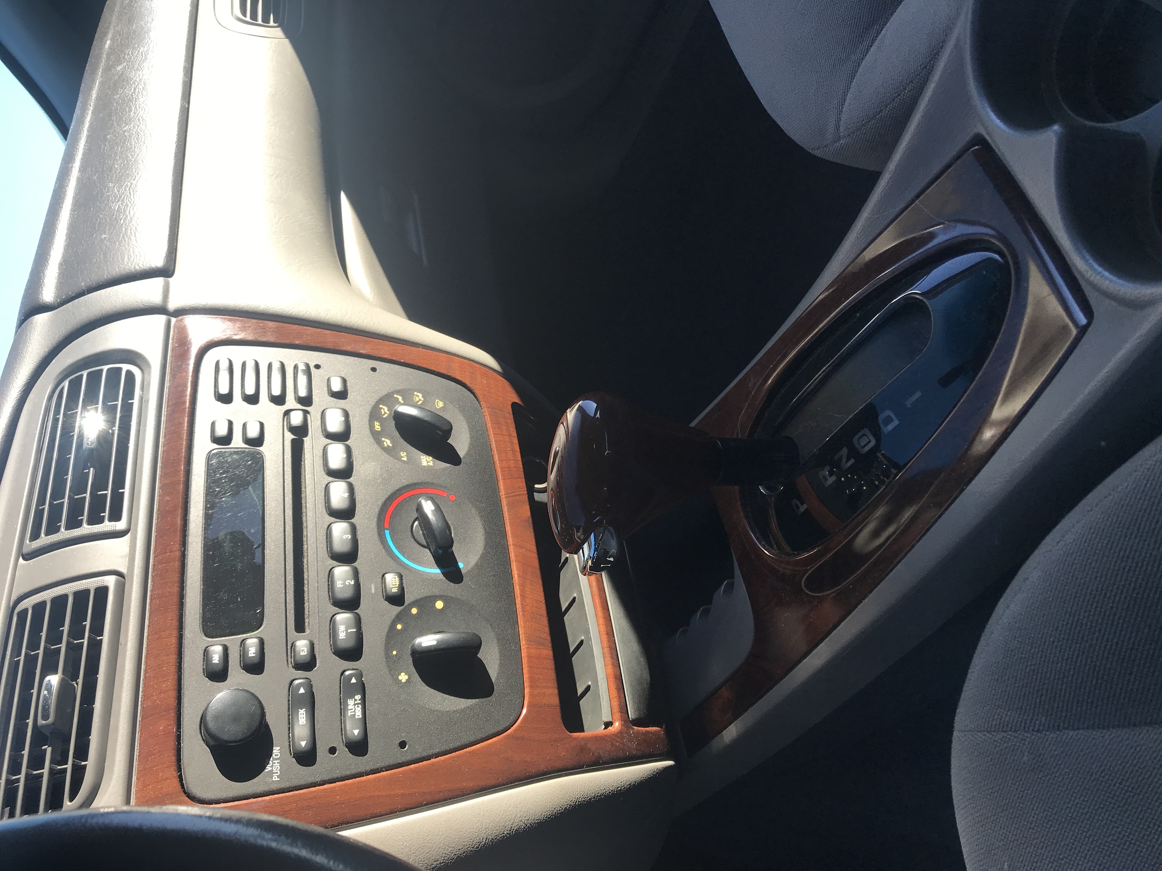 2005 Ford Taurus S Comfort Wagon — photo 140