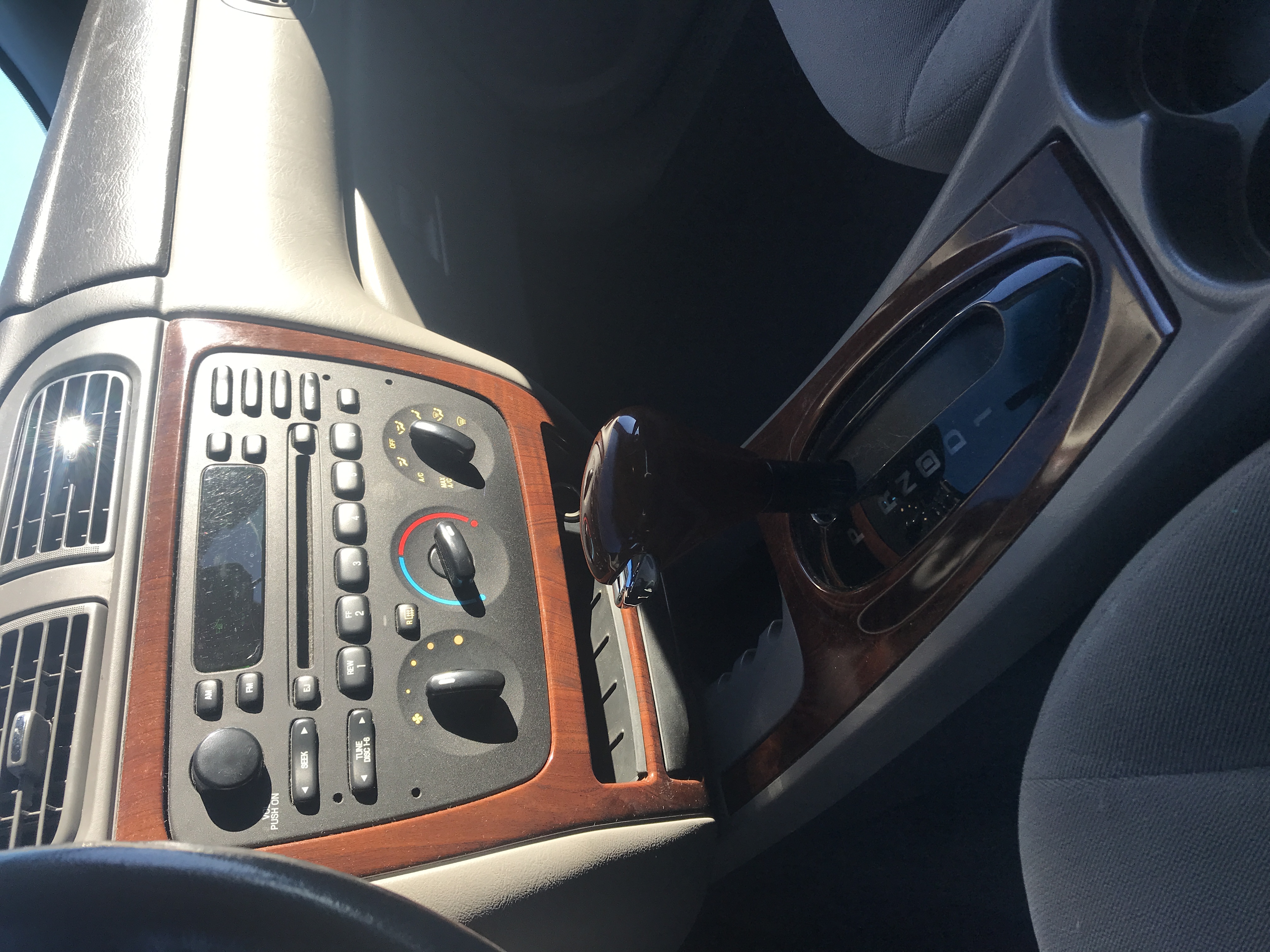 2005 Ford Taurus S Comfort Wagon — photo 141