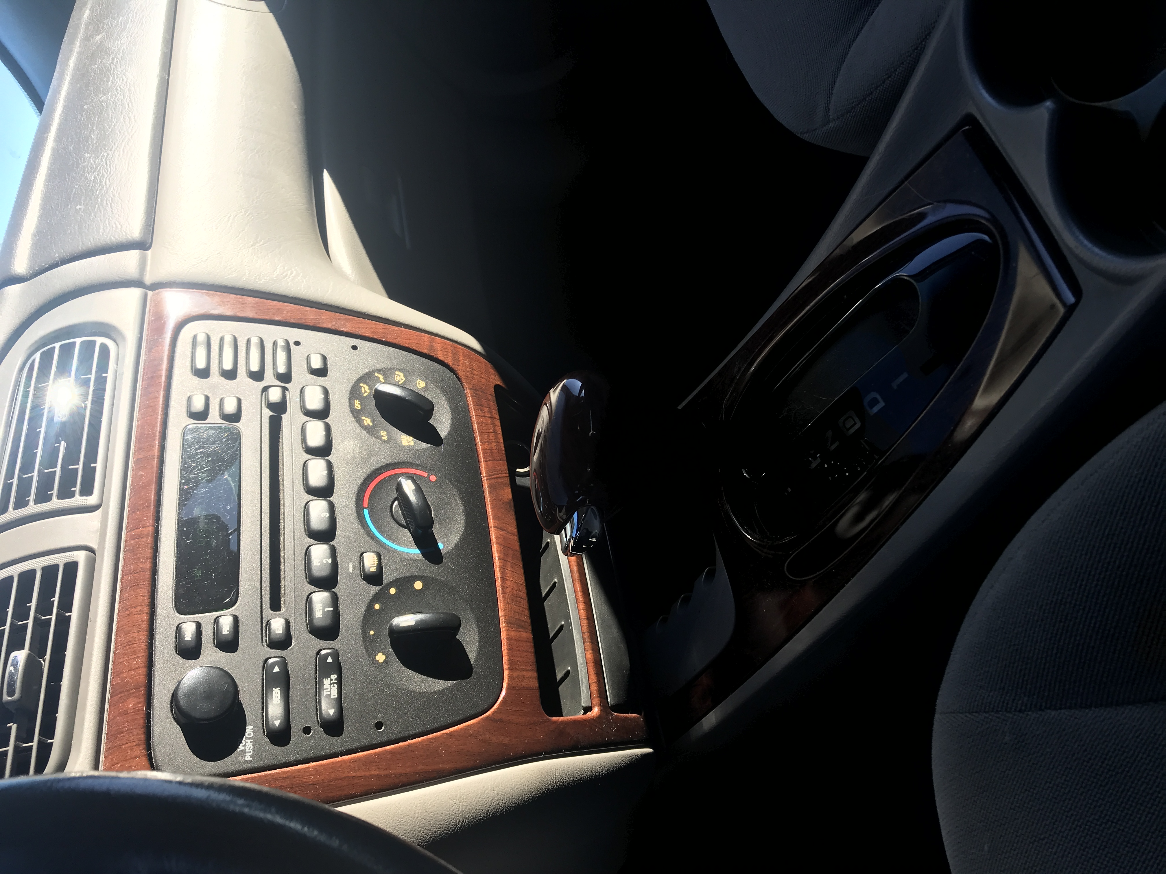 2005 Ford Taurus S Comfort Wagon — photo 142