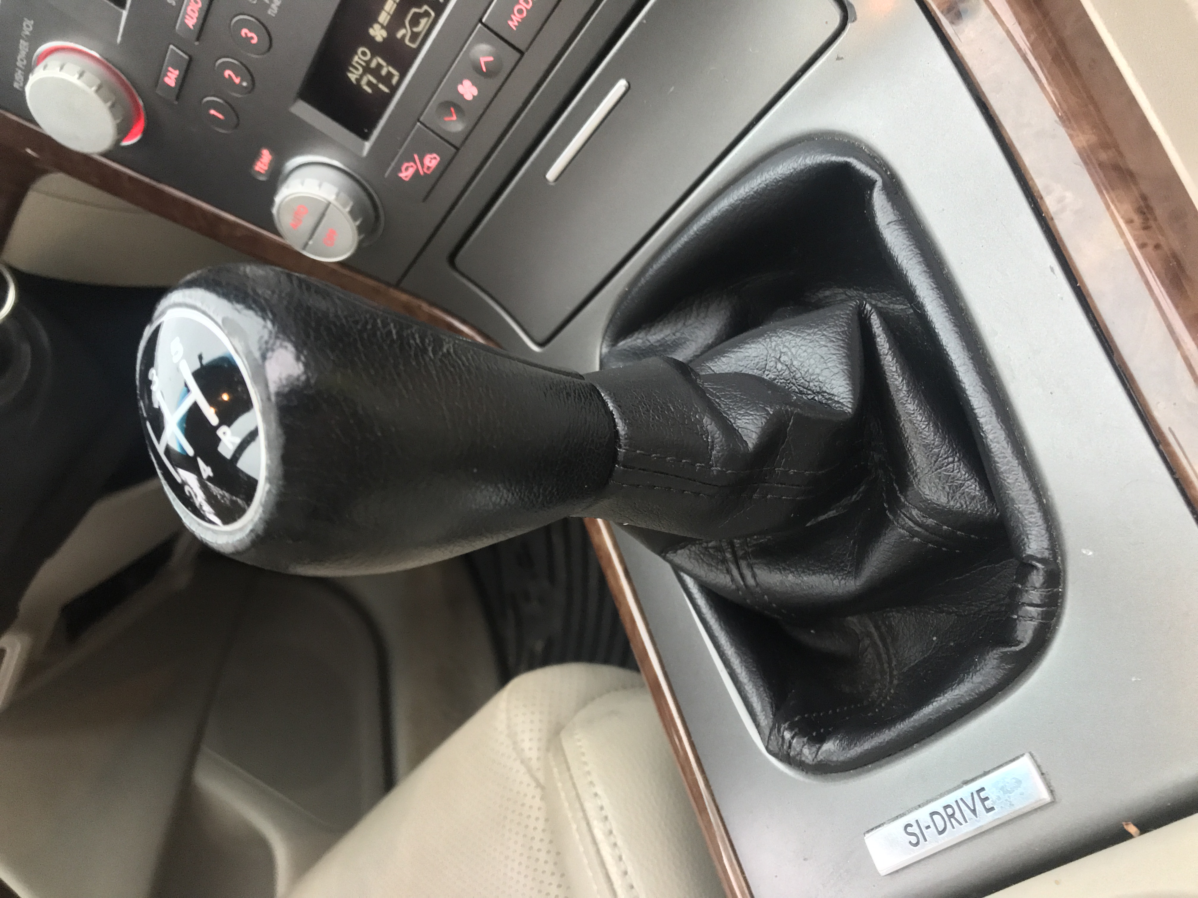 2008 Subaru Outback 2.5XT Limited, EJ255 turbo boxer, full-time symmetrical AWD, 5-speed manual One Owner 71K low mileage — photo 51