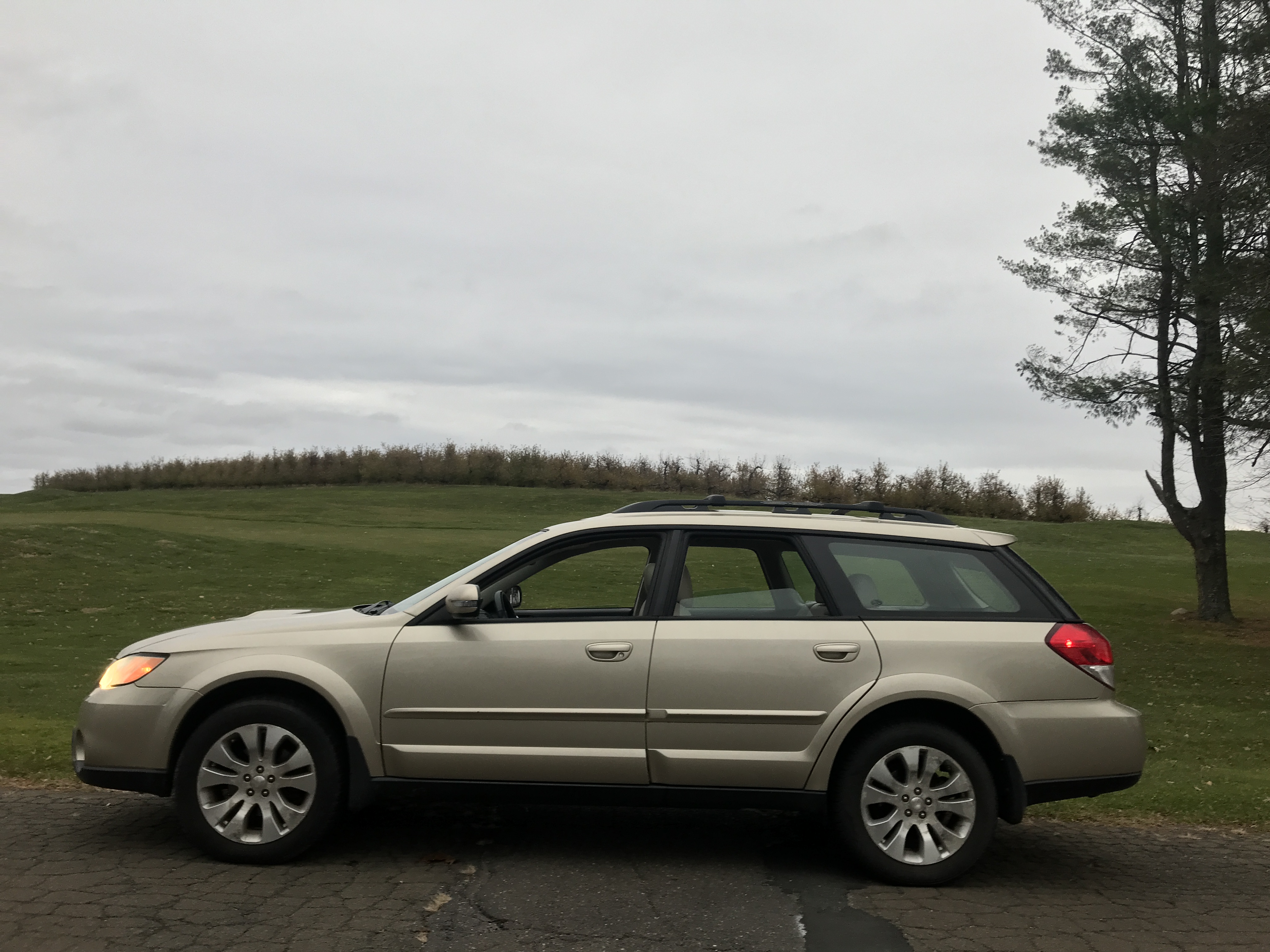 2008 Subaru Outback 2.5XT Limited, EJ255 turbo boxer, full-time symmetrical AWD, 5-speed manual One Owner 71K low mileage — photo 74