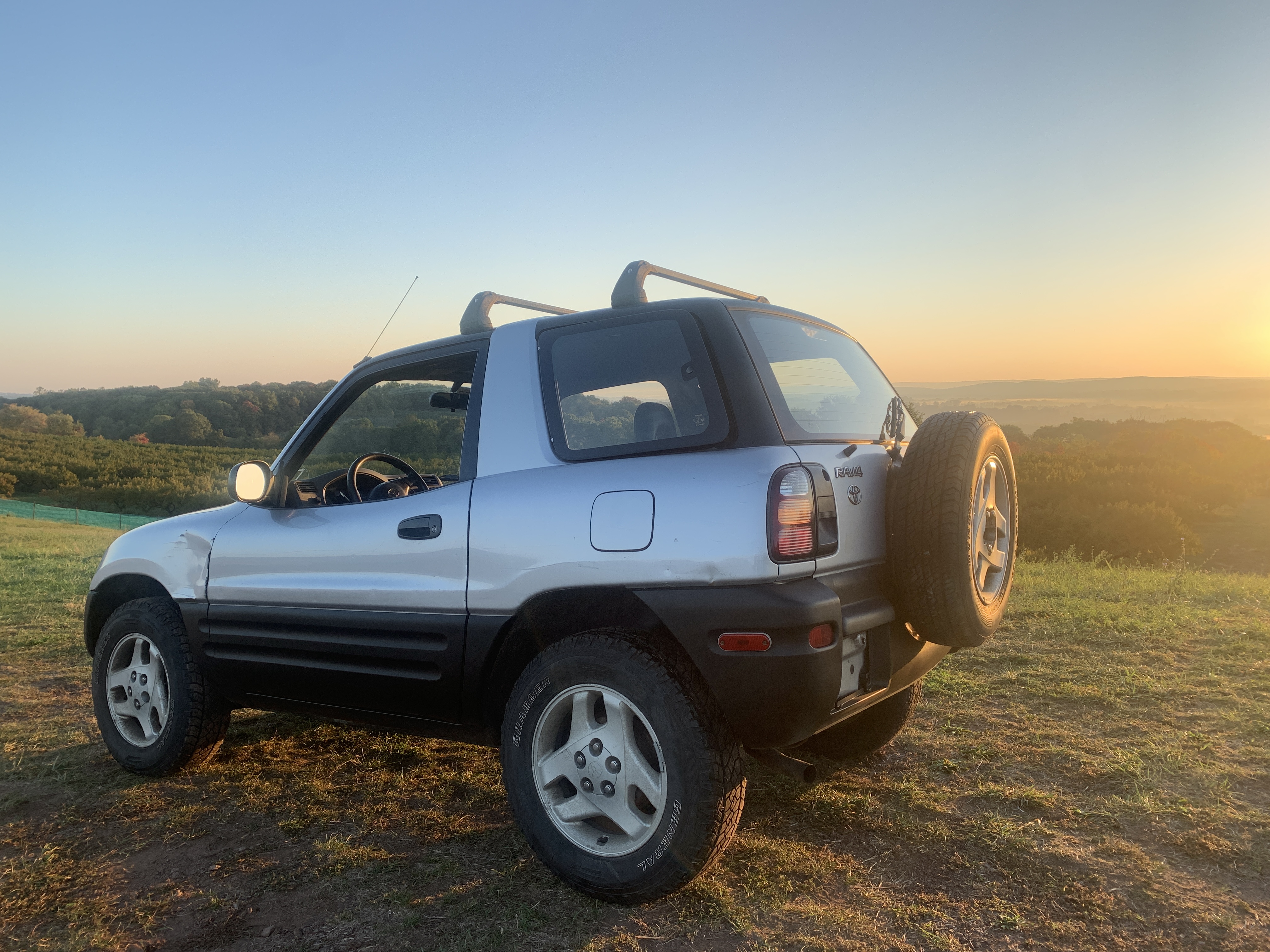1998 Toyota RAV4 2 Door AWD — photo 25