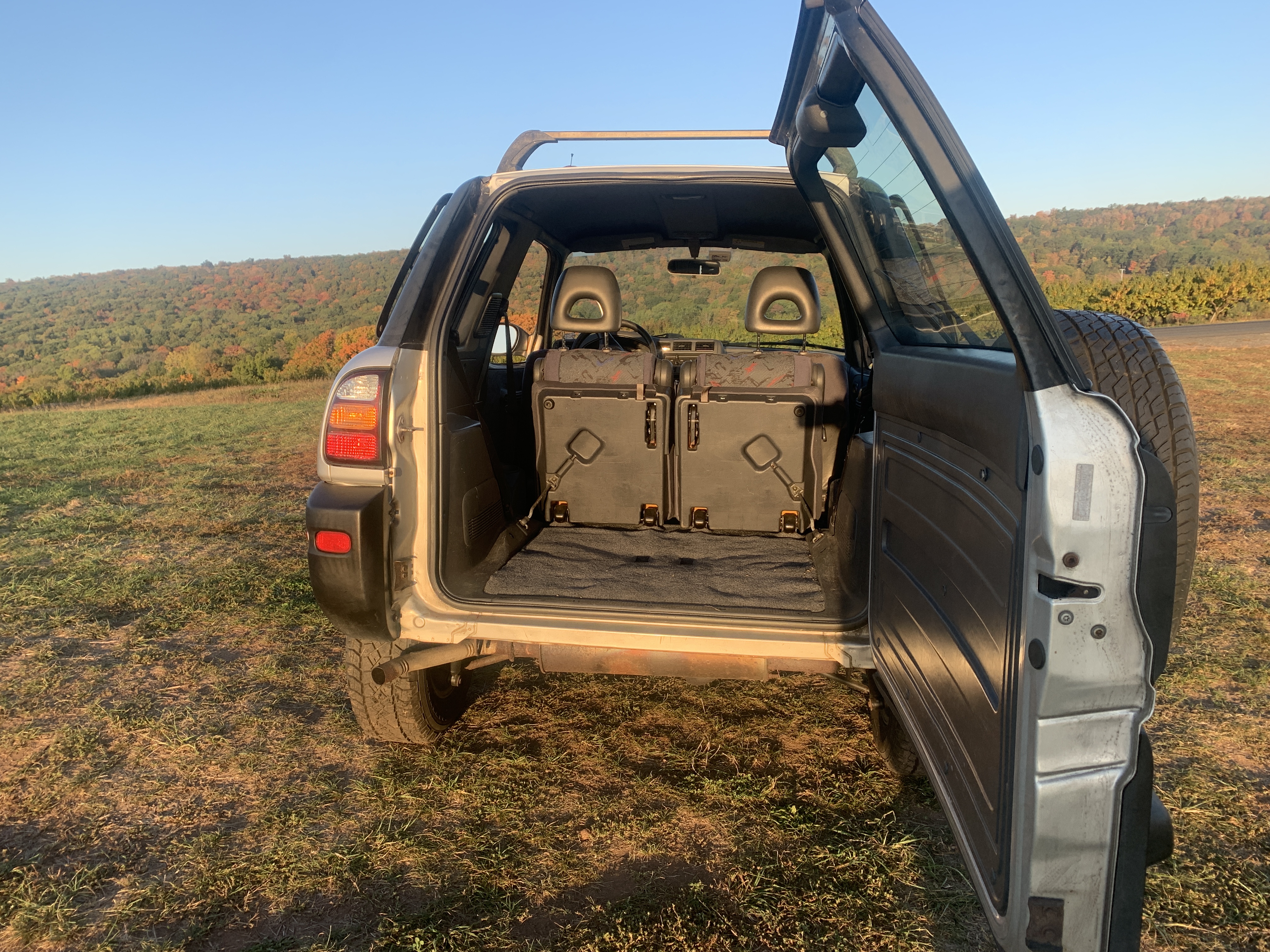 1998 Toyota RAV4 2 Door AWD — photo 33