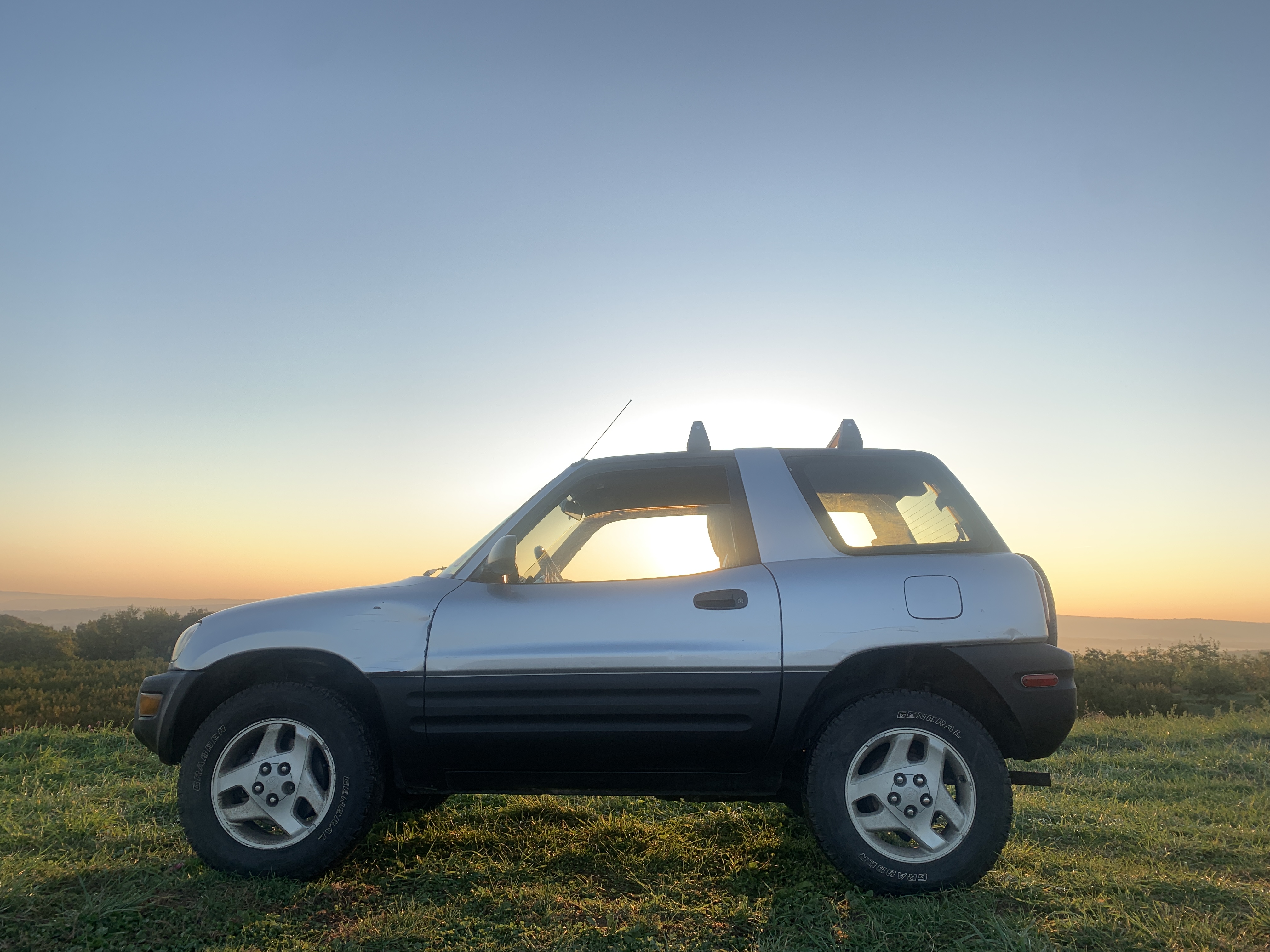 1998 Toyota RAV4 2 Door AWD — photo 42
