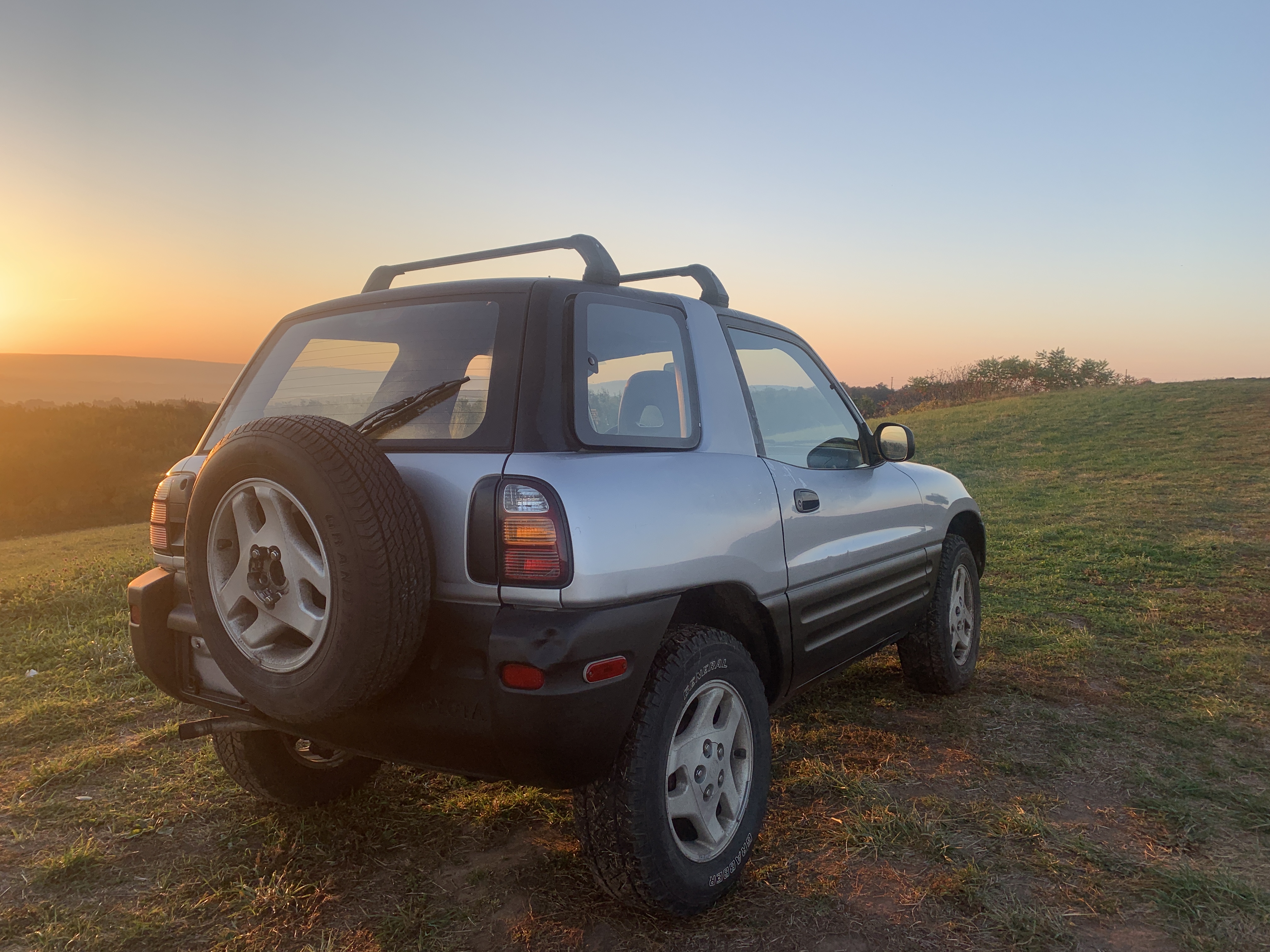 1998 Toyota RAV4 2 Door AWD — photo 59