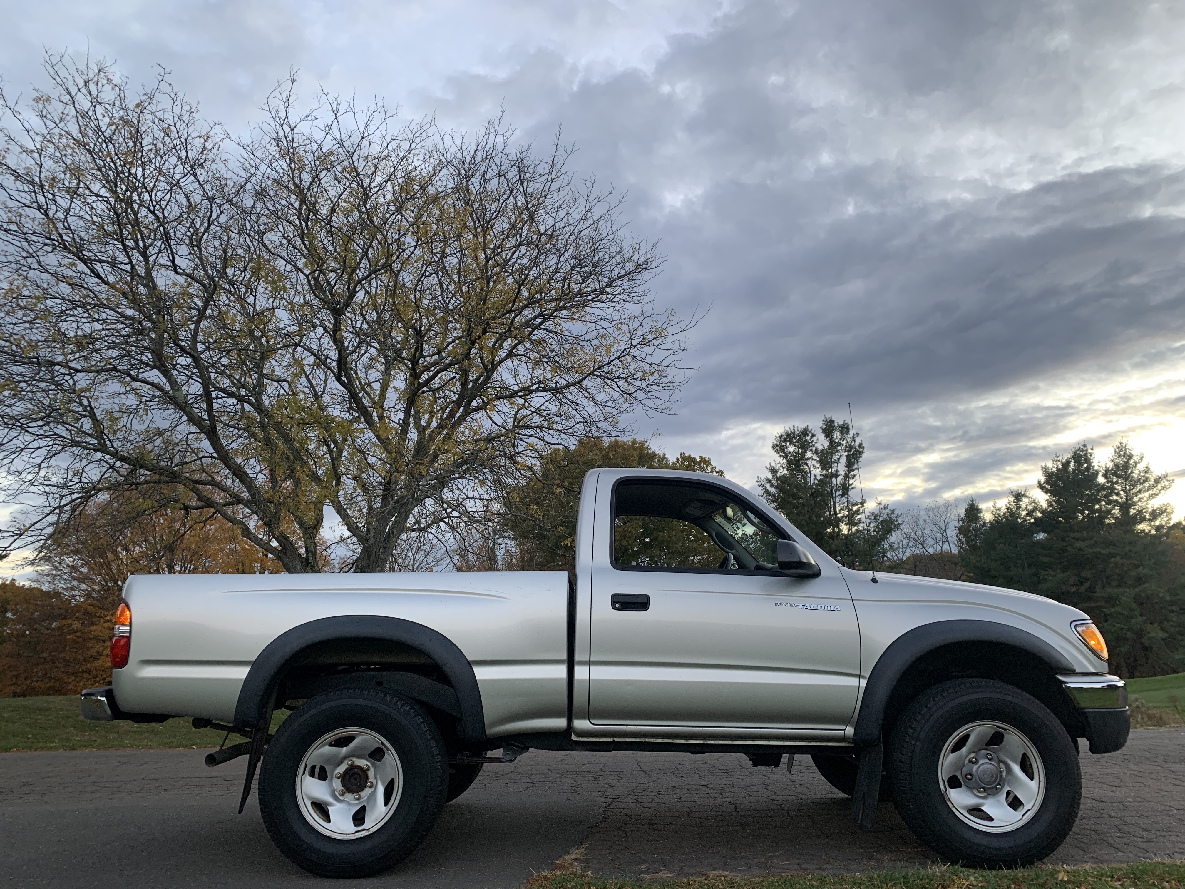 2004 Toyota Tacoma SR5 4x4 Pickup — photo 91